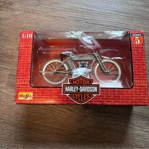 HARLEY-DAVIDSON 1909 Twin 5D V-Twin Diecast NIB